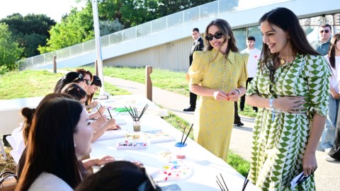 Leyla və Alona Əliyevalar Xeyirxahlıq Festivalında - FOTO