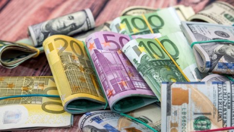 Valyutanı ölkəyə qaytarmayanlara cərimələr azaldılır