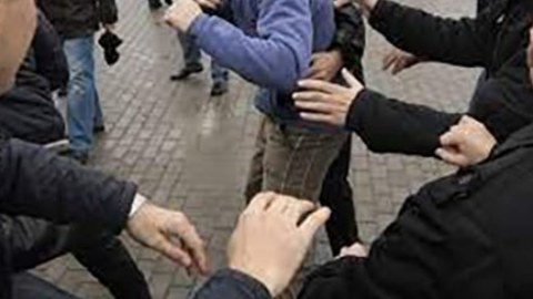İrəvanda Rusiya vətəndaşını döydülər