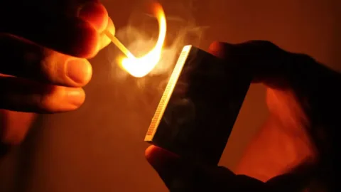 Həkimlə mübahisə etdi, poliklinikanı yandırmaq istədi