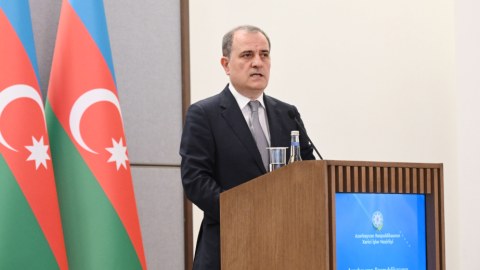 Xaricdəki&nbsp;müharibələrə&nbsp;qoşulanlar vətəndaşlıqdan məhrum edilə bilər- Bayramovdan xəbərdarlıq&nbsp;