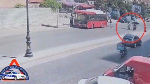 Bakıda iki motosiklet toqquşdu: sürücü öldü