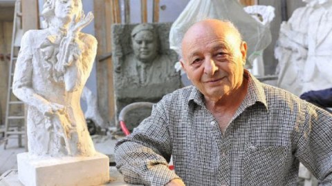 Ömər Eldarov evdədir, səhhəti yaxşıdır