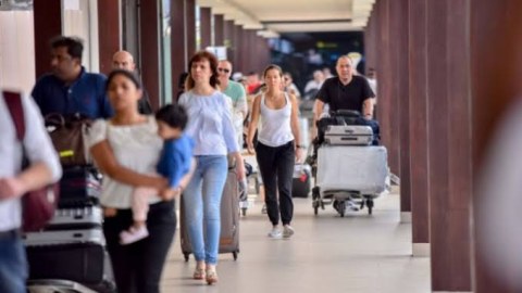 Azərbaycana gələn turistlər azalıb