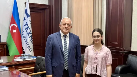 Magistratura birincisi bu universiteti seçdi - FOTO