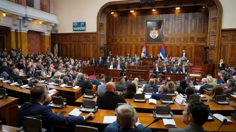Serbiya hökuməti parlamentin etimadını qoruyub