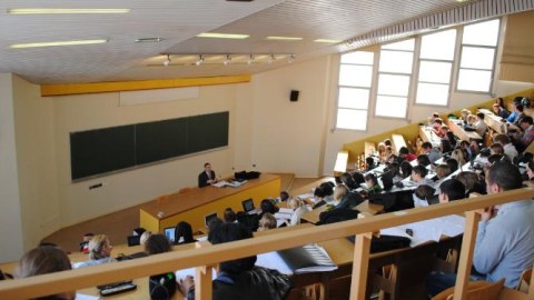 Subbakalavrların imtahansız qəbulunda yeni şərtlər tətbiq oluna bilər
