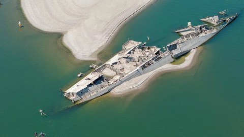 Remains of Nazi ship found in Serbia - PHOTO