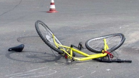 İmişlidə velosiped sürən&nbsp;uşaq traktorun altında qalaraq öldü