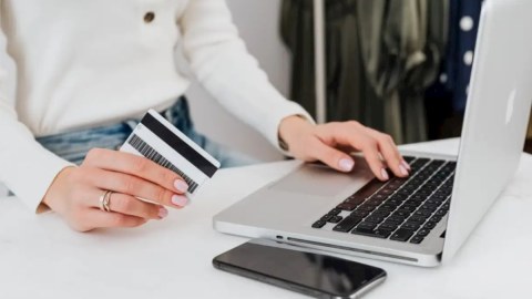 Bir neçə bank kartı olanlar üçün yeni limit qaydası AÇIQLANDI