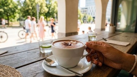The effect of hot chocolate on the body - Benefits and harms