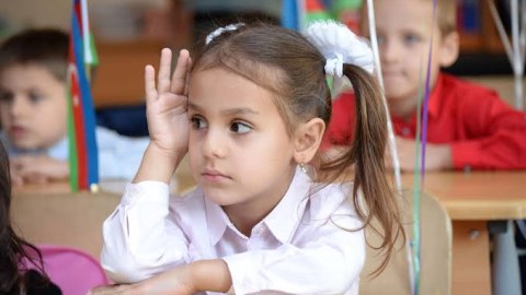 Ötən il doğulan oğlanlar 75 il, qızlar 79 il ömür sürəcək