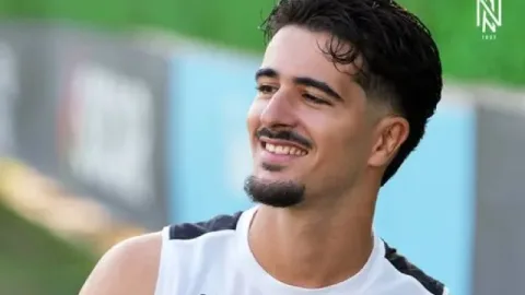 "Neftçi" daha bir futbolçu ilə yollarını ayırdı