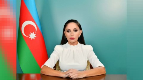 Şavkat Mirziyoyev&nbsp;Mehriban Əliyevanı təbrik etdi