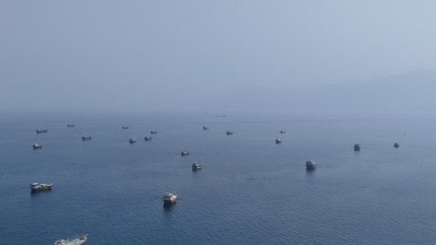İran Hörmüzdən&nbsp;keçidi məhdudlaşdırıb