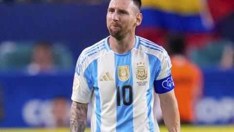 Messi&nbsp;karyerasını başa vurdu