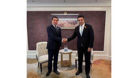 Hikmət Hacıyevlə Alen Simonyan görüşüb