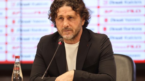 "Trabzonspor" baş məşqçisi ilə yollarını ayırıb