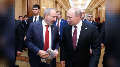 Rusiya Ermənistanı hədələdi