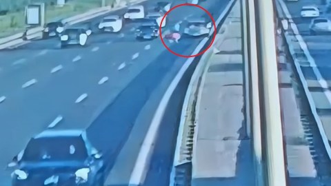Bakıda qadının öldüyü qəzanın videosu yayıldı - Anbaan görüntülər