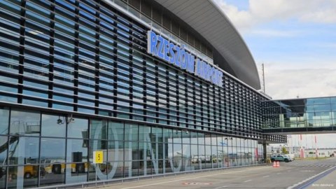 Polsha qush suruvi tufayli harakatga o'tdi &ndash; Aeroport yopildi