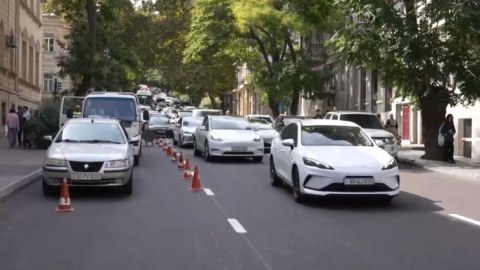 Məktəblərin qarşısında təhlükəsizlik tədbirləri GÜCLƏNDİRİLİR