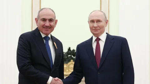 Պուտինը Փաշինյանի հետ կքննարկի հանրաքվեի հարցը
