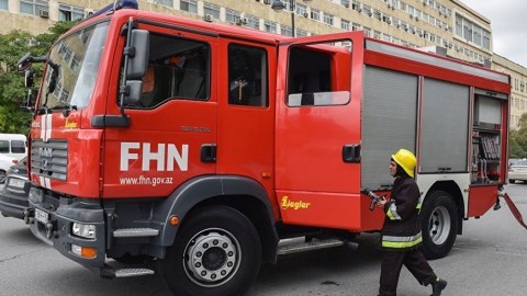 Binəqədi rayonunda yanğın başladı