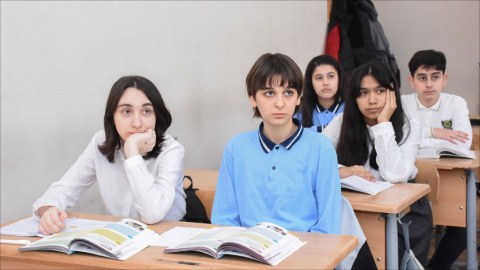 Ölkəmizdə qızlar oğlanları&nbsp;riyaziyyatda qabaqladı