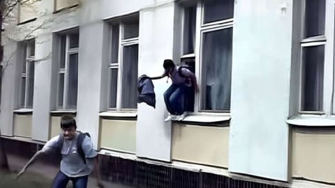 Məktəblilərin əksəriyyəti dərsdən yayınır - RƏQƏMLƏR