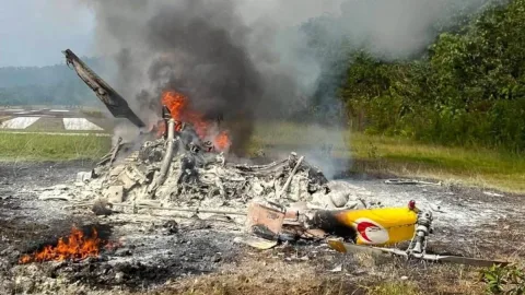Malayziyada helikopter qəzaya uğradı, 5 nəfər öldü