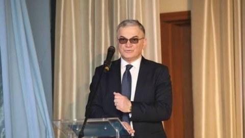Sabiq baş konsula ağır ittiham - külli miqdarda qızıl... - YENİLƏNİB