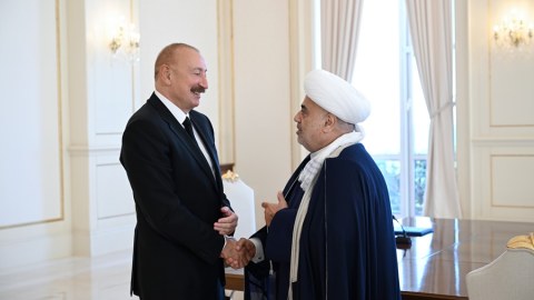 Mehriban xanıma dedim, gəlin, burada şəkil çəkdirək - Prezident