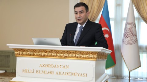Famil Mustafayevə “Vətənə xidmətə görə” orden verildi
