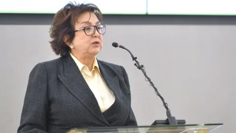 Məleykə Abbaszadənin "qohumu"ndan şok dələduzluq - İnsanları necə tora salıb?