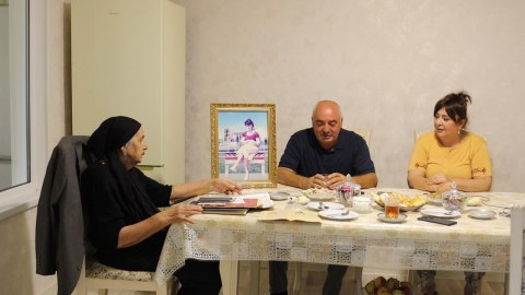 Şəhid anası Xankəndidə mənzillə təmin olundu - GÖRÜNTÜ