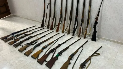 Qanunsuz silah dəstəsi üzə çıxdı: 16 tüfəng tapıldı