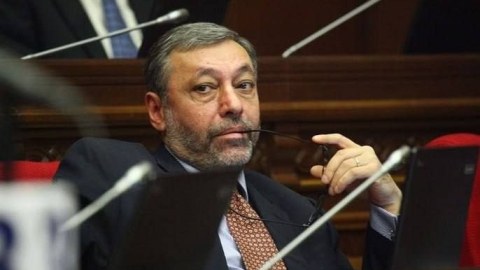 Səfir geri çağırıldı
