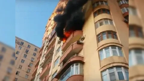 Bakıda çoxmərtəbəli binada YANĞIN