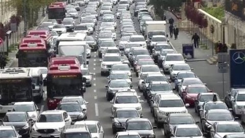 Bakıda bu yollarda sıxlıq var - SİYAHI