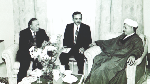 Heydər Əliyevi İran nümayəndələri ilə danışıqlarda müşayiət etmişdi - 75 illik yubileyidir