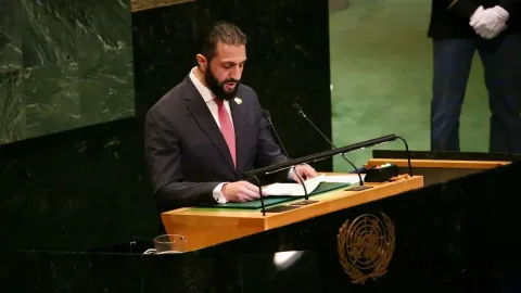 İsraillə sülhün şərtini açıqladı