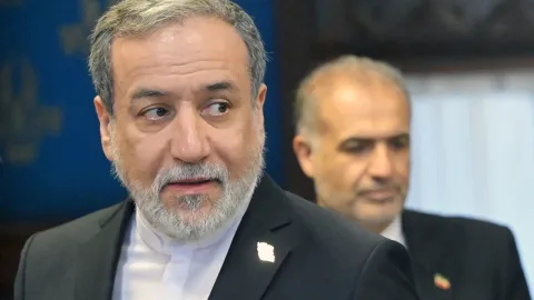 Araqçi Uitkoffla görüşdü - İranda nazirdən üzr istəmək tələb olundu