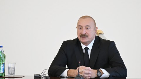 İlham Əliyev İnvestisiya Forumu iştirakçılarına müraciət etdi