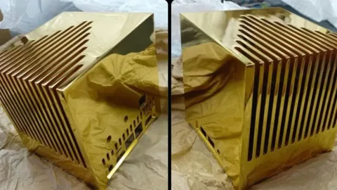 2,89 milyon manatlıq qızıldan kompüter aldı