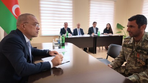 Zair Mikayılov Samuxda vətəndaşları qəbul edib