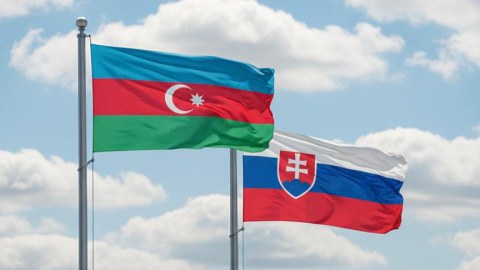Azərbaycan-Slovakiya münasibətlərinin dərinləşməsinin 5 SƏBƏBİ