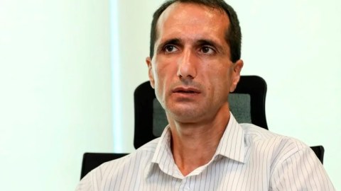 Tanınmış jurnalist ARB-dən çıxarılır, verilişi bağlanır
