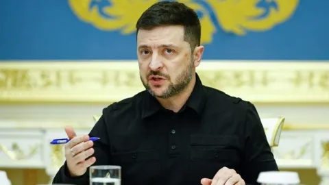 Ukrayna öz "Starlink"ini yaradır - Zelenski