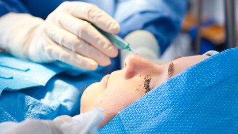 7 stomatoloq və 1 kosmetoloqun qanunsuz fəaliyyəti aşkarlandı